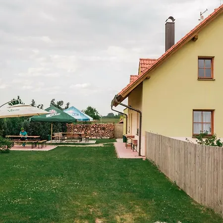Obcerstveni U Cyklostezky Casa rural Brehov
